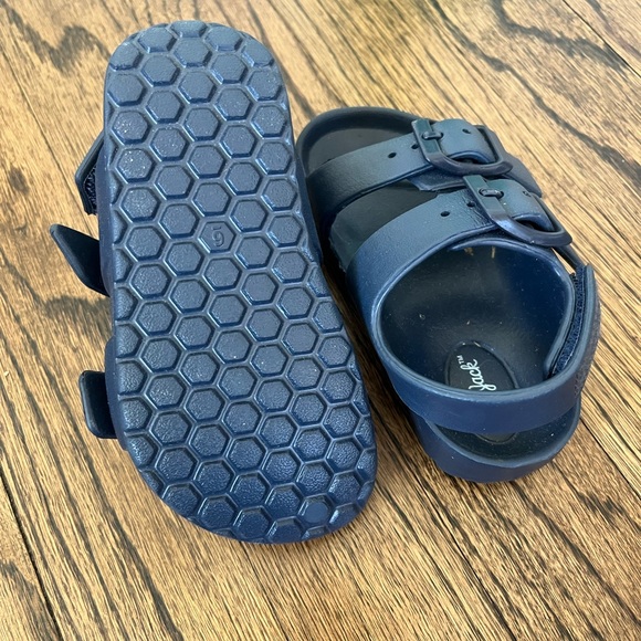 Cat & Jack Navy Kids Sandals - Picture 2 of 3